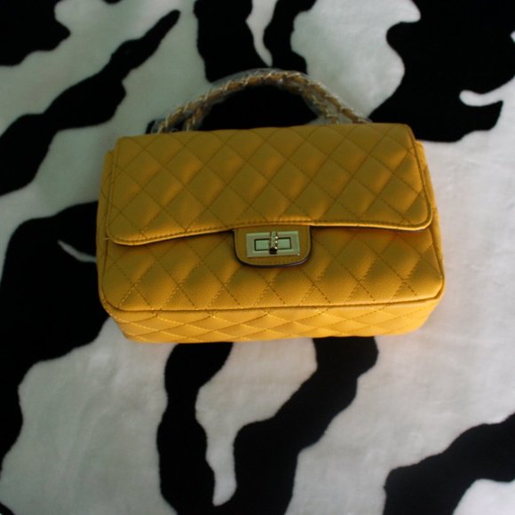 IsabeLLe Handbag - Picture 4 of 6